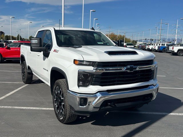 Used 2025 Chevrolet Silverado 2500 LT w/ Convenience Package AWD/4WD image 10