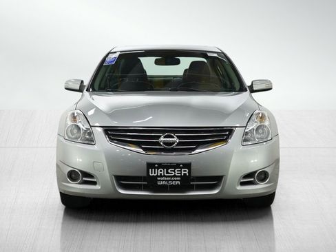 Used 2011 Nissan Altima 3.5 SR w/ 3.5SR Premium Pkg image 8