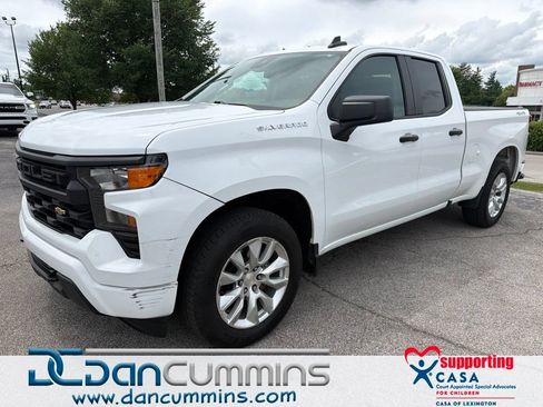 Used 2023 Chevrolet Silverado 1500 Custom AWD/4WD image 1