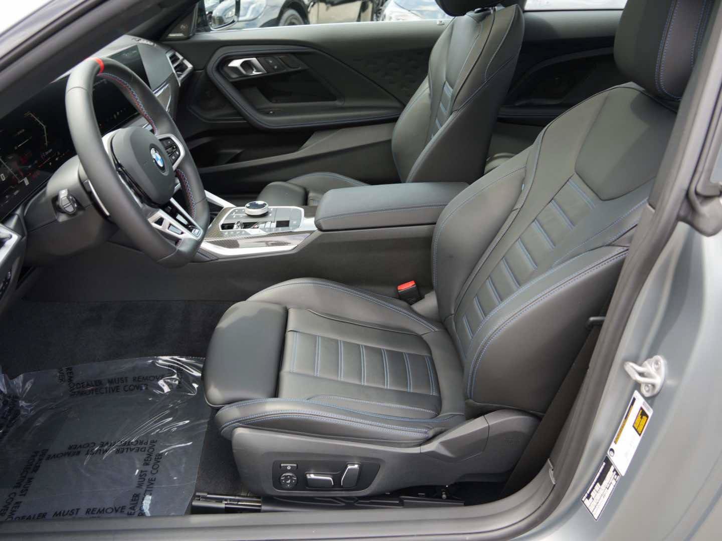 Used 2025 BMW M240i Coupe RWD image 12