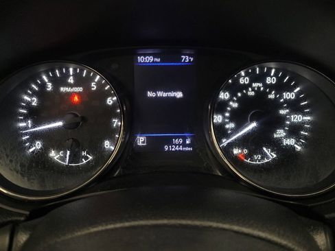 Used 2018 Nissan Rogue S AWD/4WD image 23