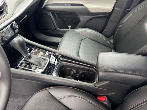 Used 2025 Jeep Compass Limited image 42