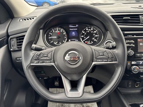 Used 2017 Nissan Rogue Sport SV image 15