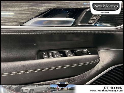 Used 2022 Jeep Wagoneer Series II w/ Premium Group I image 17