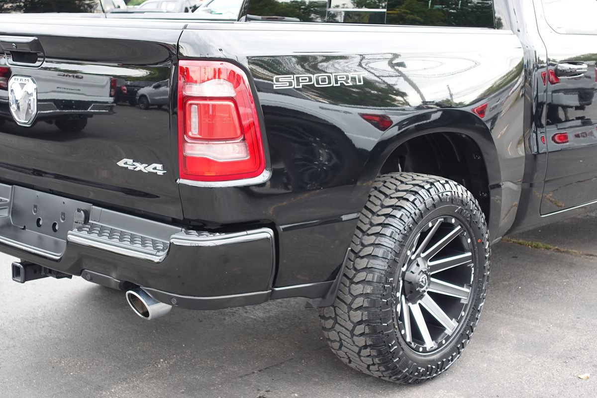 Used 2023 RAM 1500 Big Horn AWD/4WD image 11