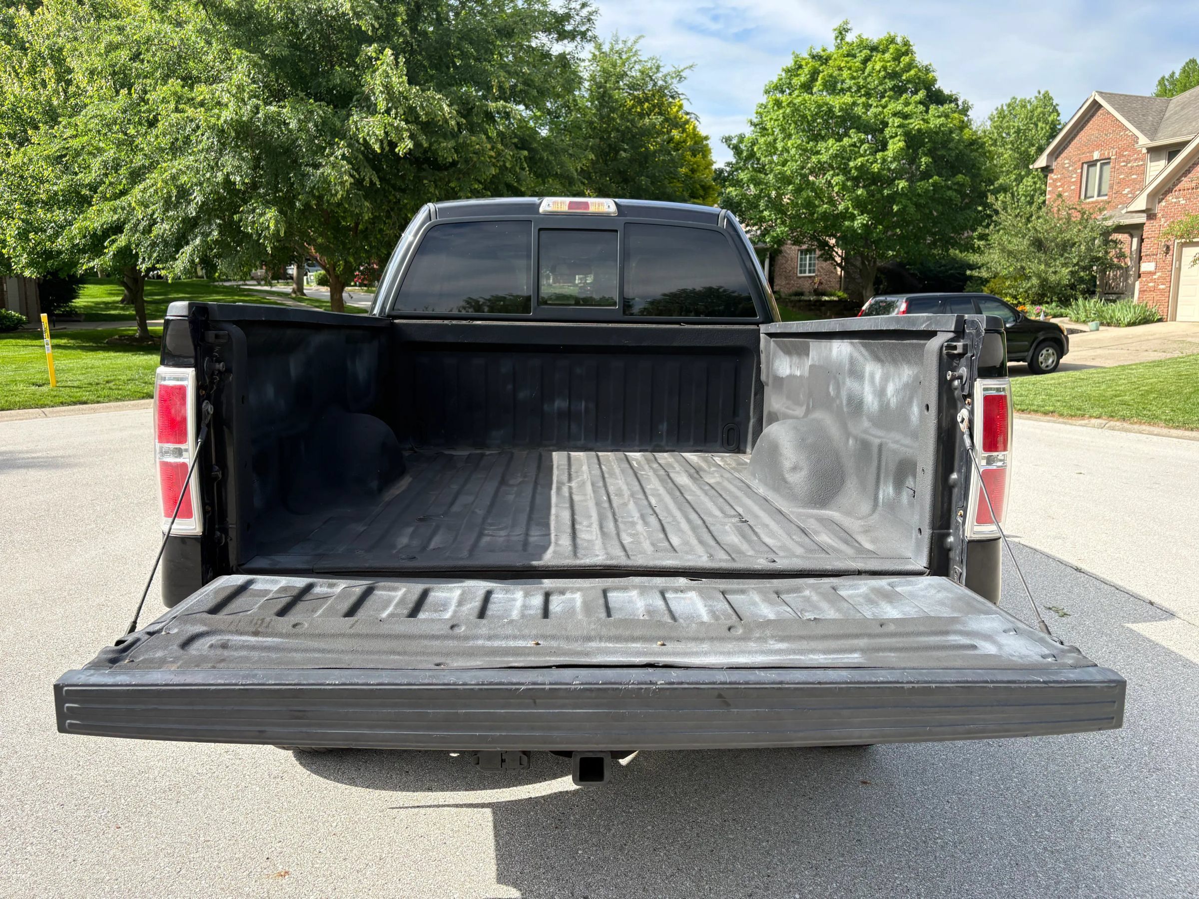 Used 2010 Ford F150 XLT AWD/4WD image 9