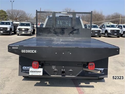 Used 2024 Ford F550 Crew Cab image 7