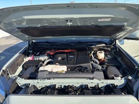 Used 2024 Toyota Sequoia Platinum image 24