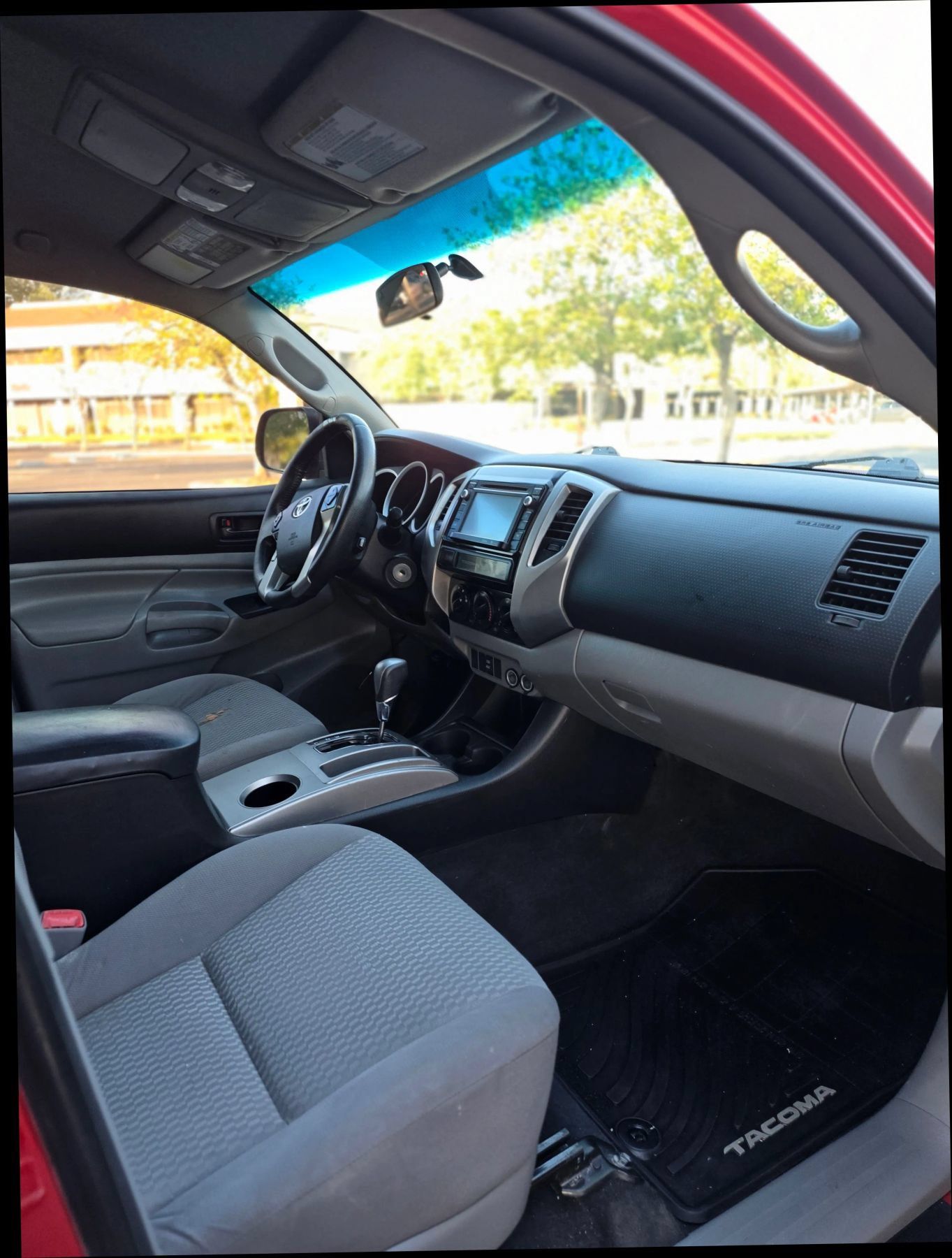 Used 2015 Toyota Tacoma PreRunner RWD image 26