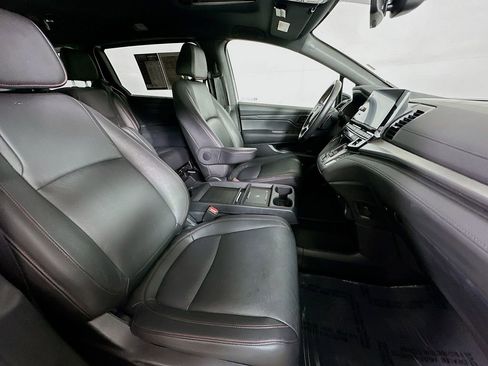 Used 2025 Honda Odyssey Sport-L image 12