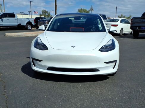 Used 2021 Tesla Model 3 Standard Range Plus RWD image 2