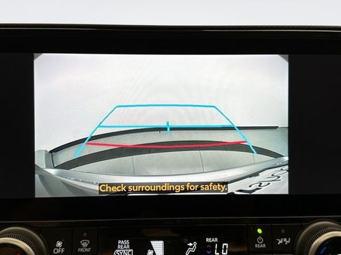 Used 2024 Toyota Highlander XSE AWD/4WD image 15