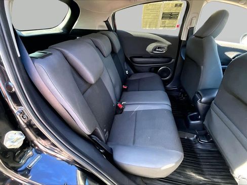 Used 2019 Honda HR-V EX image 19