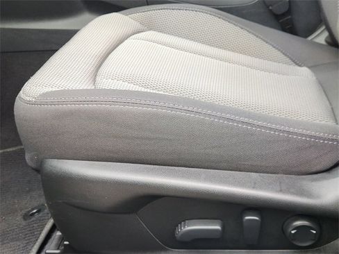 Used 2024 Subaru Crosstrek 2.0i Premium image 18