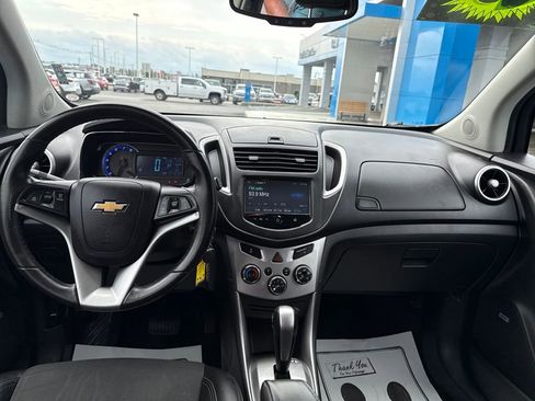 Used 2015 Chevrolet Trax LT w/ LT Sun and Sound Package image 14