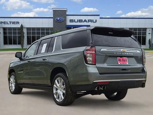 Used 2023 Chevrolet Suburban High Country AWD/4WD image 4