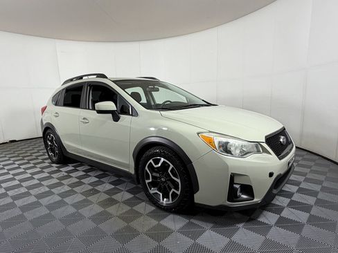 Used 2017 Subaru Crosstrek 2.0i Premium AWD/4WD image 1
