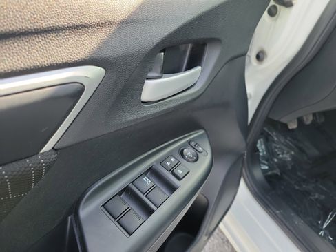 Used 2017 Honda Fit EX image 18