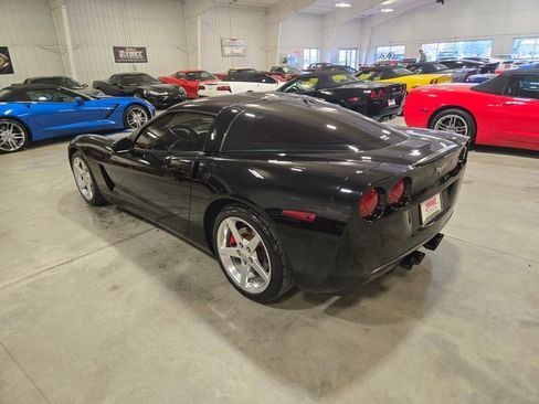 Used 2005 Chevrolet Corvette Coupe w/ Preferred Equipment Group image 3