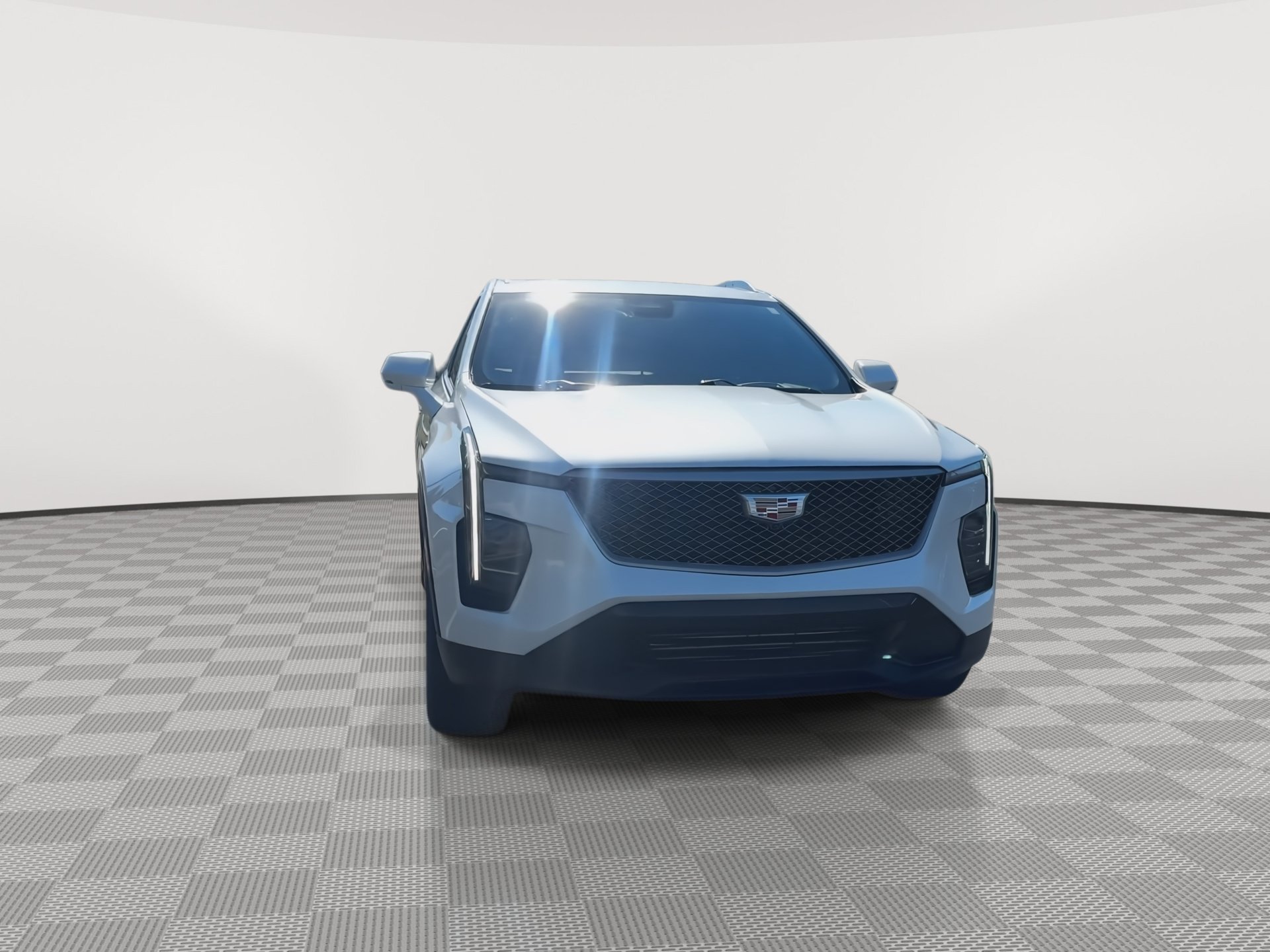 Used 2025 Cadillac XT4 Premium Luxury w/ Technology Package FWD image 3