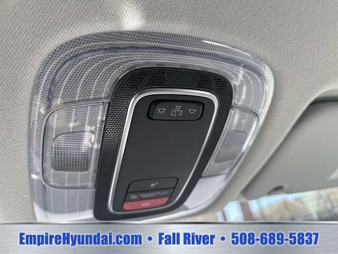 Used 2024 Hyundai Kona SEL AWD/4WD image 25