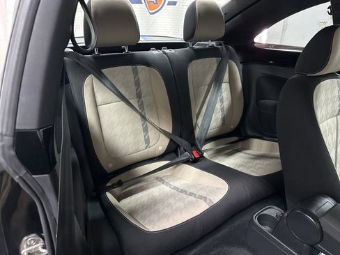 Used 2018 Volkswagen Beetle 2.0T Coast w/ Coast Lighting Package FWD image 21