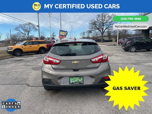 Used 2017 Chevrolet Cruze LT w/ Convenience Package image 6