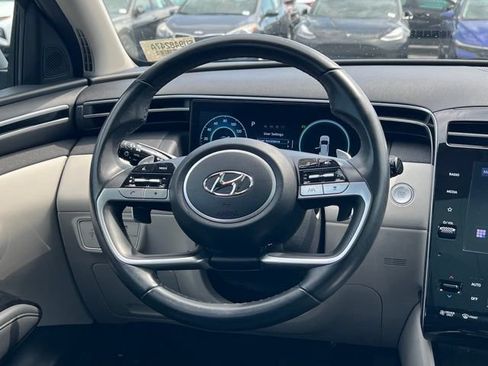 Certified 2022 Hyundai Tucson SEL AWD/4WD image 16