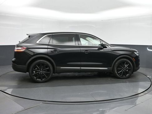 Used 2022 Lincoln Nautilus Reserve w/ Monochromatic Package AWD/4WD image 8