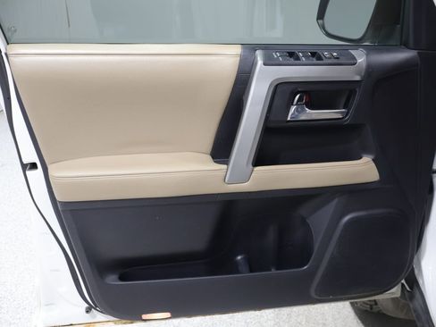 Used 2014 Toyota 4Runner SR5 Premium AWD/4WD image 13