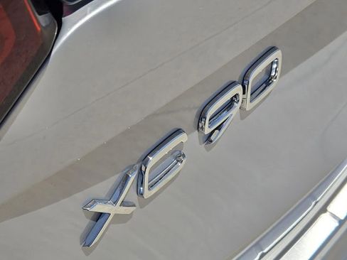 Used 2025 Volvo XC90 B6 Plus w/ Protection Package Premier image 16