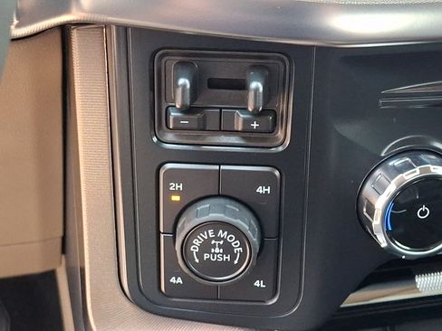 Used 2025 Ford F150 Platinum w/ Equipment Group 703A Plus AWD/4WD image 26