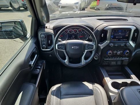 Used 2020 Chevrolet Silverado 1500 LT Trail Boss AWD/4WD image 8