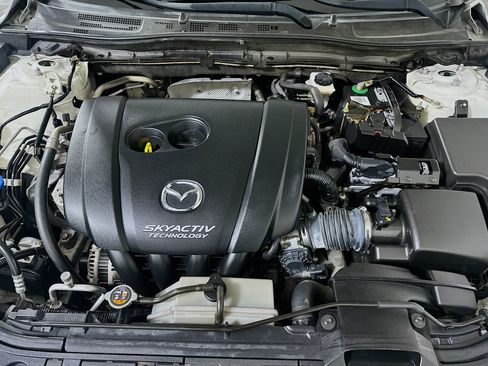 Used 2018 MAZDA MAZDA3 Touring FWD image 31