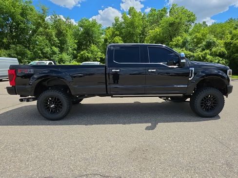 Used 2022 Ford F350 Platinum w/ FX4 Off-Road Package AWD/4WD image 6