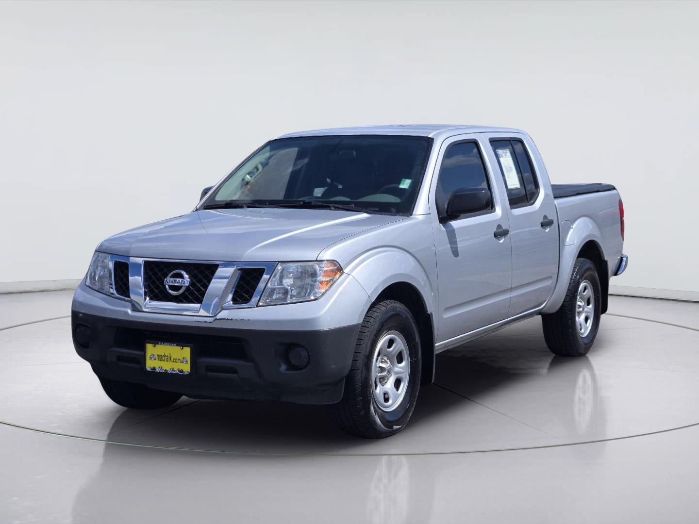 Used 2014 Nissan Frontier S RWD image 1