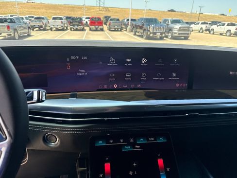 Used 2026 Cadillac Escalade Platinum Sport w/ LPO, ONYX Package AWD/4WD image 22