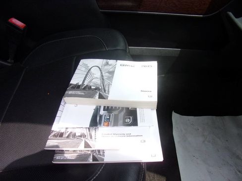 Used 2015 GMC Sierra 1500 SLT w/ SLT Crew Cab Value Package image 17