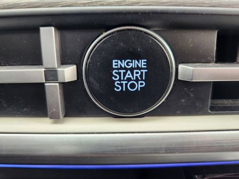 Used 2024 Hyundai Santa Fe Calligraphy FWD image 20