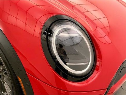 Certified 2025 MINI Cooper S image 27