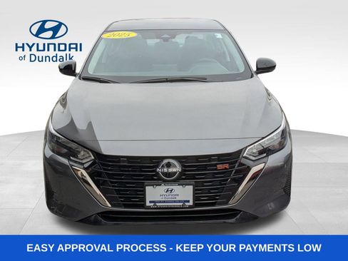 Used 2025 Nissan Sentra SR FWD image 2
