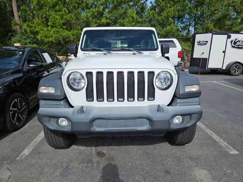 Used 2022 Jeep Wrangler Unlimited Sport AWD/4WD image 3