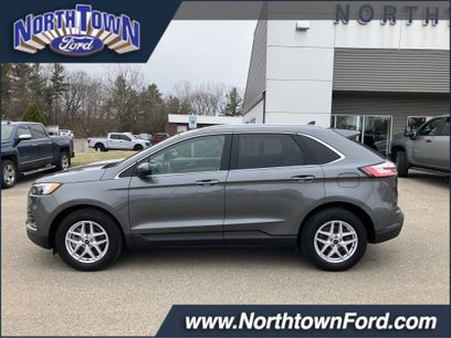 Used 2024 Ford Edge SEL w/ Convenience Package