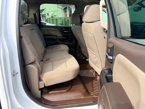 Used 2018 Chevrolet Silverado 1500 LT w/ All Star Edition RWD image 19