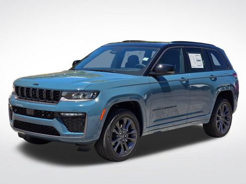 New 2026 Jeep Grand Cherokee Limited AWD/4WD image 2