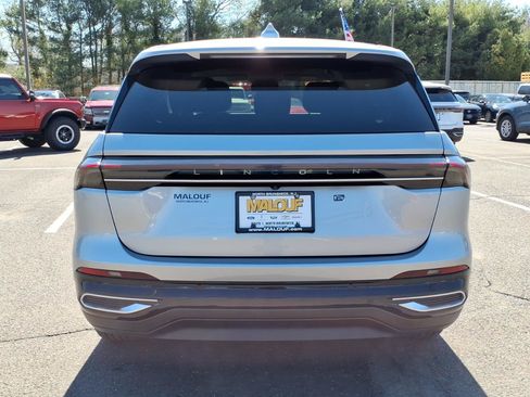 Used 2025 Lincoln Nautilus Premier w/ Equipment Group 102A AWD/4WD image 5