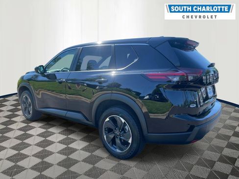 Used 2025 Nissan Rogue SV FWD image 6