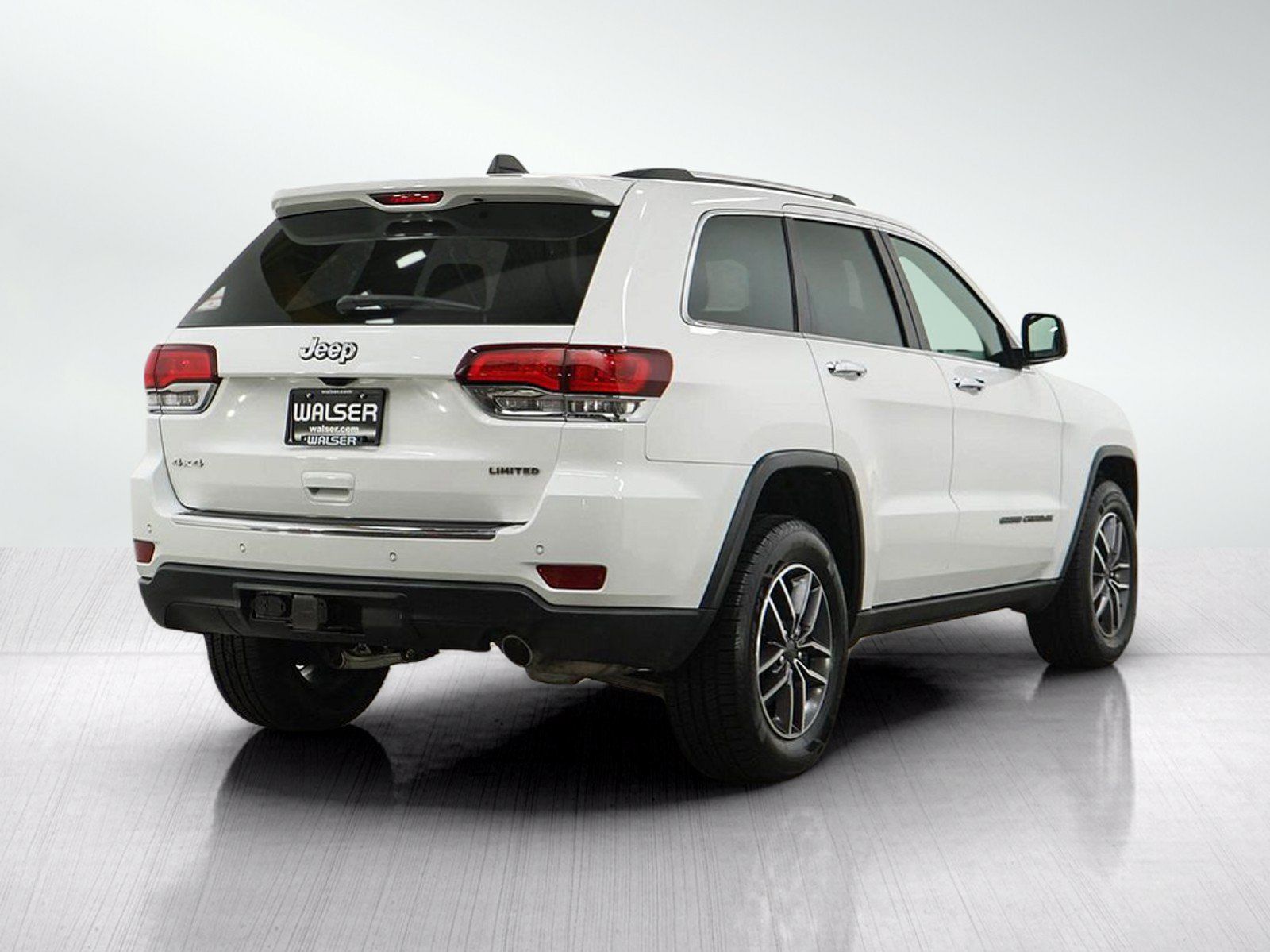 Used 2021 Jeep Grand Cherokee Limited AWD/4WD image 5
