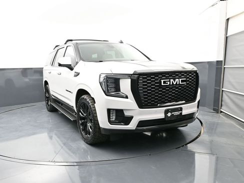 Used 2022 GMC Yukon Denali AWD/4WD image 1