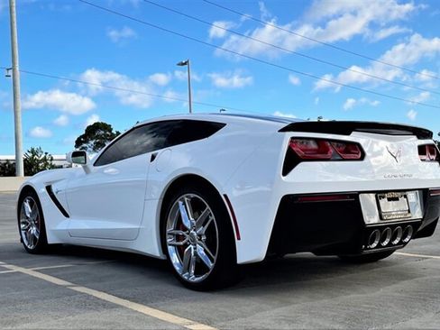 Used 2014 Chevrolet Corvette Stingray Coupe RWD image 3